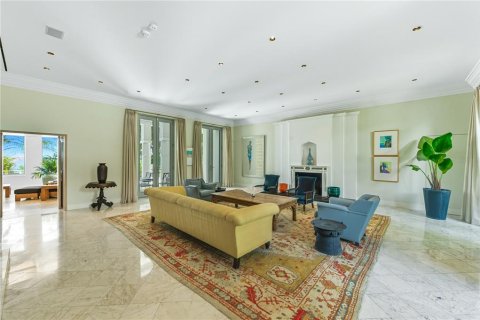 House in Sarasota, Florida 5 bedrooms, 1009.94 sq.m. № 2201801 - photo 17