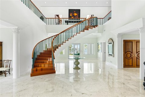 House in Sarasota, Florida 5 bedrooms, 1009.94 sq.m. № 2201801 - photo 24