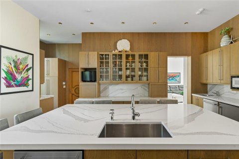 House in Sarasota, Florida 5 bedrooms, 1009.94 sq.m. № 2201801 - photo 30
