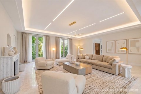 House in Sarasota, Florida 5 bedrooms, 1009.94 sq.m. № 2201801 - photo 16