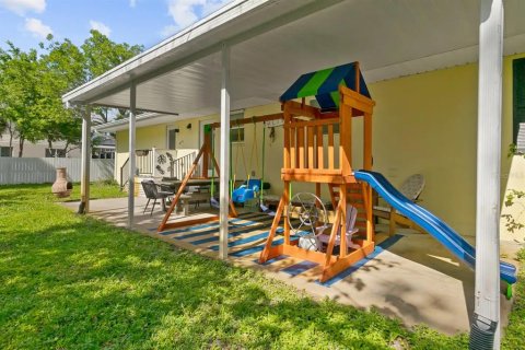 Villa ou maison à vendre à Daytona Beach, Floride: 4 chambres, 202.34 m2 № 2199296 - photo 23
