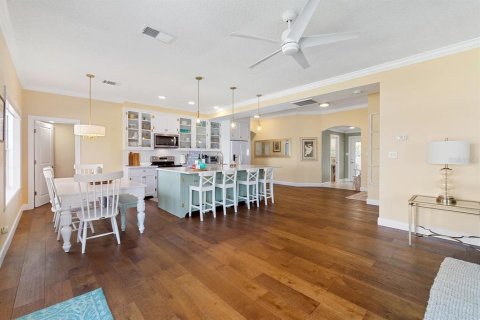 Villa ou maison à vendre à Daytona Beach, Floride: 4 chambres, 202.34 m2 № 2199296 - photo 5