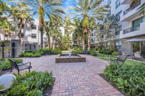 Condo in Fort Lauderdale, Florida, 2 bedrooms  № 2081686 - photo 3