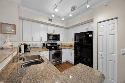 Condo in Fort Lauderdale, Florida, 2 bedrooms  № 2081686 - photo 11