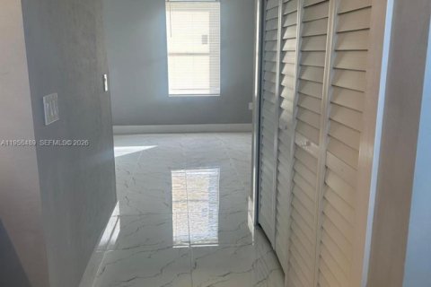 House in Lehigh Acres, Florida 4 bedrooms № 2020786 - photo 18