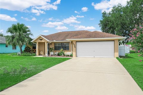 House in Lake Placid, Florida 3 bedrooms, 128.67 sq.m. № 1848242 - photo 1