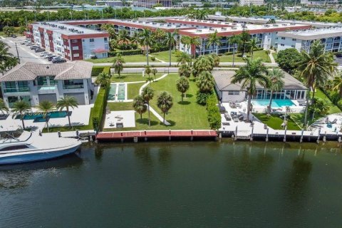 Condominio en venta en Hallandale Beach, Florida, 2 dormitorios, 92.9 m2 № 1973226 - foto 1