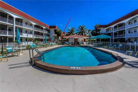 Condominio en venta en Hallandale Beach, Florida, 2 dormitorios, 92.9 m2 № 1973226 - foto 29