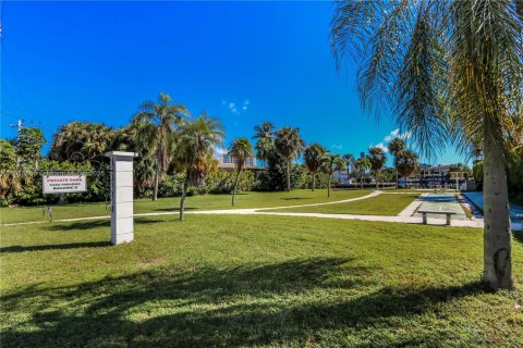 Condominio en venta en Hallandale Beach, Florida, 2 dormitorios, 92.9 m2 № 1973226 - foto 23