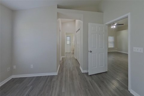 Villa ou maison à louer à Clermont, Floride: 3 chambres, 120.12 m2 № 2121130 - photo 5