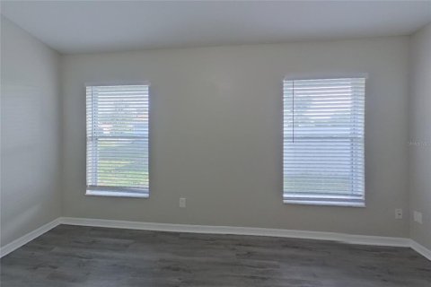 Villa ou maison à louer à Clermont, Floride: 3 chambres, 120.12 m2 № 2121130 - photo 6