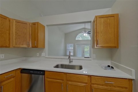 Villa ou maison à louer à Clermont, Floride: 3 chambres, 120.12 m2 № 2121130 - photo 4