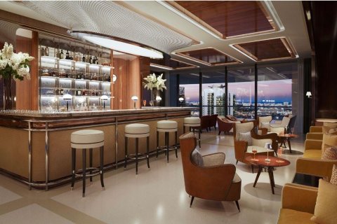 Condo in Miami, Florida, 4 bedrooms  № 2021578 - photo 12