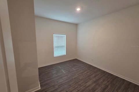 Villa ou maison à louer à Kissimmee, Floride: 4 chambres, 149.94 m2 № 2148790 - photo 4