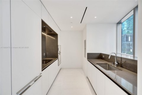 Condominio en venta en Miami, Florida, 57.41 m2 № 1941398 - foto 12