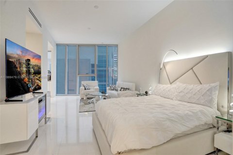 Condominio en venta en Miami, Florida, 57.41 m2 № 1941398 - foto 3