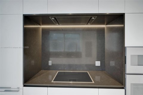 Copropriété à vendre à Miami, Floride: 57.41 m2 № 1941398 - photo 14