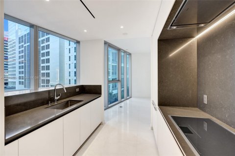 Condominio en venta en Miami, Florida, 57.41 m2 № 1941398 - foto 16