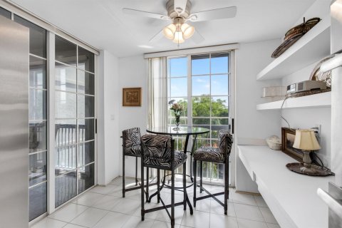 Copropriété à vendre à Boca Raton, Floride: 2 chambres, 234.95 m2 № 2244582 - photo 11