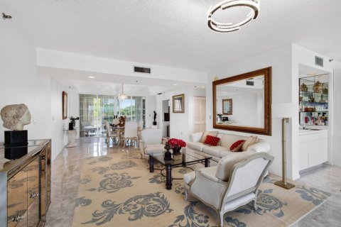 Copropriété à vendre à Boca Raton, Floride: 2 chambres, 234.95 m2 № 2244582 - photo 5