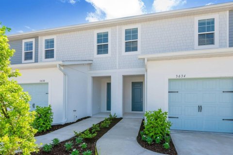 Touwnhouse à louer à Lakewood Ranch, Floride: 3 chambres, 166.3 m2 № 1624792 - photo 1