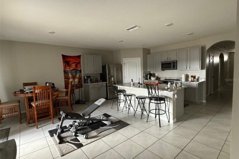 Villa ou maison à vendre à Auburndale, Floride: 4 chambres, 171.96 m2 № 2425481 - photo 5
