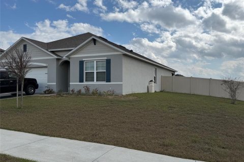 Villa ou maison à Auburndale, Floride 4 chambres, 171.96 m2 № 2425481