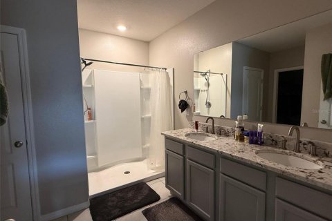 Villa ou maison à vendre à Auburndale, Floride: 4 chambres, 171.96 m2 № 2425481 - photo 6