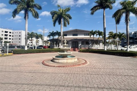 Condo à Miami, Floride, 2 chambres  № 2033909