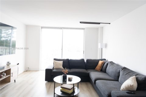 Copropriété à louer à North Miami, Floride: 2 chambres, 101.82 m2 № 2048967 - photo 9