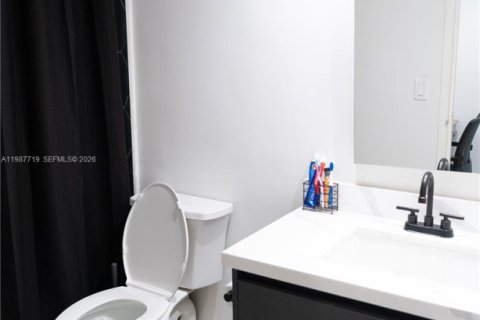 Copropriété à louer à North Miami, Floride: 2 chambres, 101.82 m2 № 2048967 - photo 22