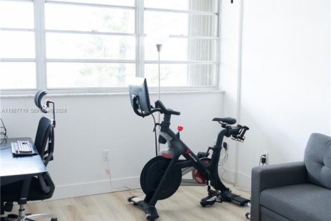 Copropriété à louer à North Miami, Floride: 2 chambres, 101.82 m2 № 2048967 - photo 17