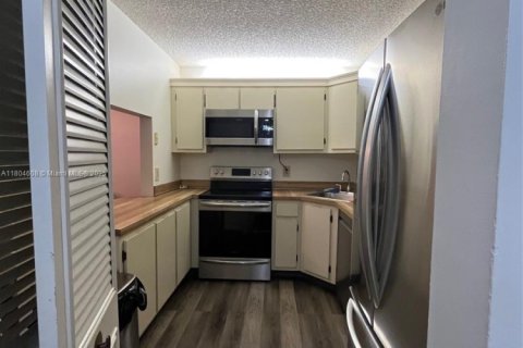 Condo in Greenacres, Florida, 2 bedrooms  № 1727868 - photo 15