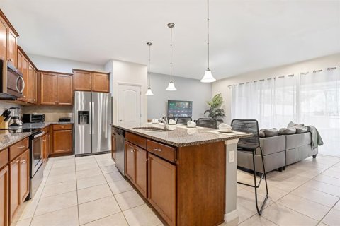 Townhouse in Kissimmee, Florida 5 bedrooms, 210.24 sq.m. № 1511608 - photo 5
