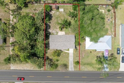 House in Palm Bay, Florida 4 bedrooms, 125.6 sq.m. № 1622041 - photo 24