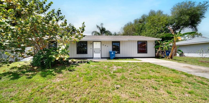 House in Palm Bay, Florida 4 bedrooms, 125.6 sq.m. № 1622041