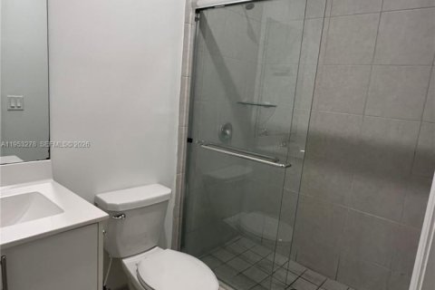 Townhouse in Homestead, Florida 3 bedrooms, 129.41 sq.m. № 2057583 - photo 12