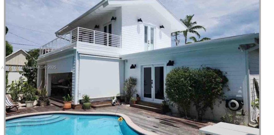 Villa ou maison à Key Biscayne, Floride 4 chambres, 168.15 m2 № 1966264