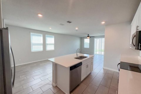 Casa en venta en Davenport, Florida, 4 dormitorios, 201.32 m2 № 2116104 - foto 12