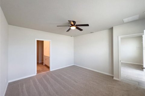 Casa en venta en Davenport, Florida, 4 dormitorios, 201.32 m2 № 2116104 - foto 4