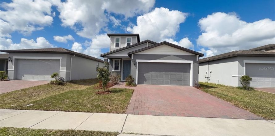 Casa en Davenport, Florida 4 dormitorios, 201.32 m2 № 2116104