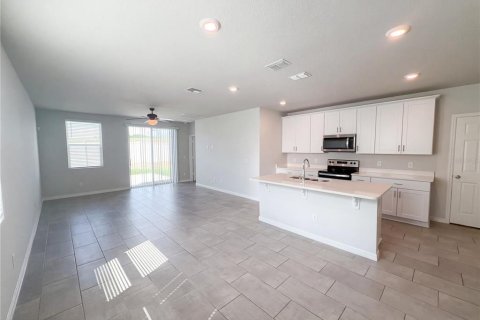 Casa en venta en Davenport, Florida, 4 dormitorios, 201.32 m2 № 2116104 - foto 7