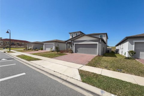 Casa en venta en Davenport, Florida, 4 dormitorios, 201.32 m2 № 2116104 - foto 9