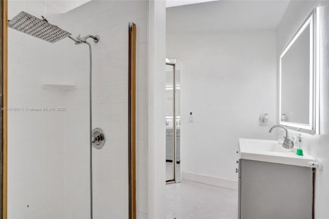 Купить виллу или дом в Холливуд, Флорида 3 спальни, 170.57м2, № 1974482 - фото 7