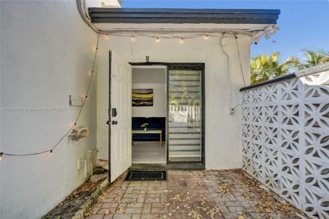 Купить виллу или дом в Холливуд, Флорида 3 спальни, 170.57м2, № 1974482 - фото 29