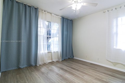 Villa ou maison à vendre à Dania Beach, Floride: 3 chambres, 123 m2 № 2014139 - photo 17