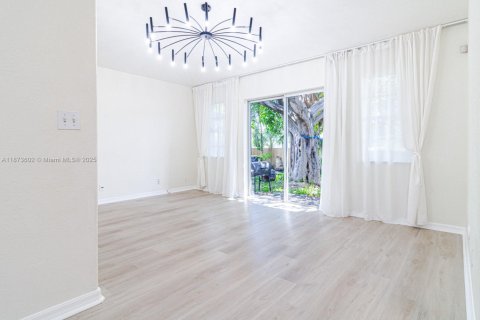 Villa ou maison à vendre à Dania Beach, Floride: 3 chambres, 123 m2 № 2014139 - photo 10