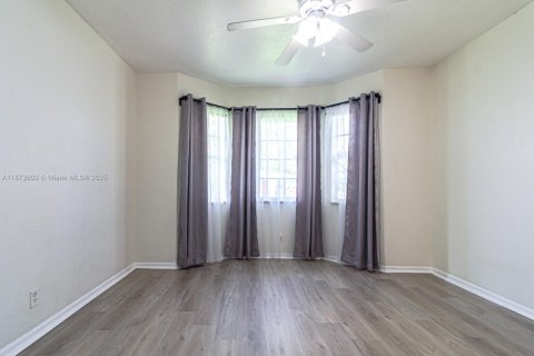 Villa ou maison à vendre à Dania Beach, Floride: 3 chambres, 123 m2 № 2014139 - photo 23