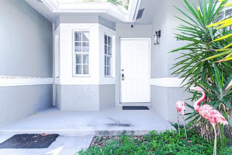 Villa ou maison à vendre à Dania Beach, Floride: 3 chambres, 123 m2 № 2014139 - photo 5