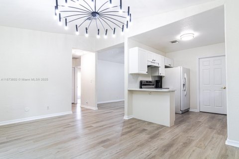 Villa ou maison à vendre à Dania Beach, Floride: 3 chambres, 123 m2 № 2014139 - photo 11